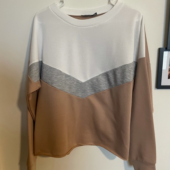 Tri-Color Sweater (seamless bottom) - Picture 1 of 3